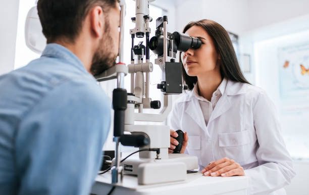 Top 5 Cataract Specialists in Vadodara for Eye Care 4 Cataract Specialists in Vadodara